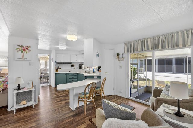 400 TEQUILA, North Port, FL 34287