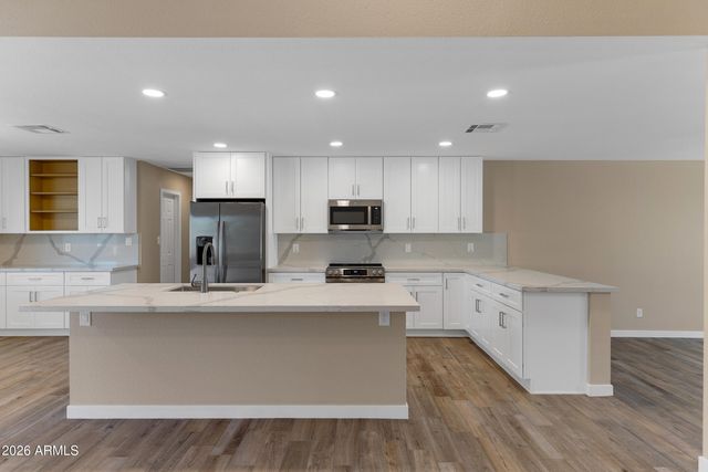 18408 N 46TH Drive N, Glendale, AZ 85308