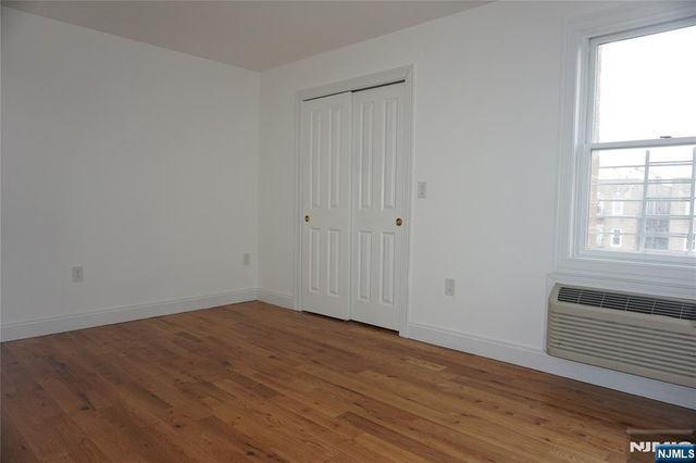 315 7th Street 504, Union City, NJ 07087