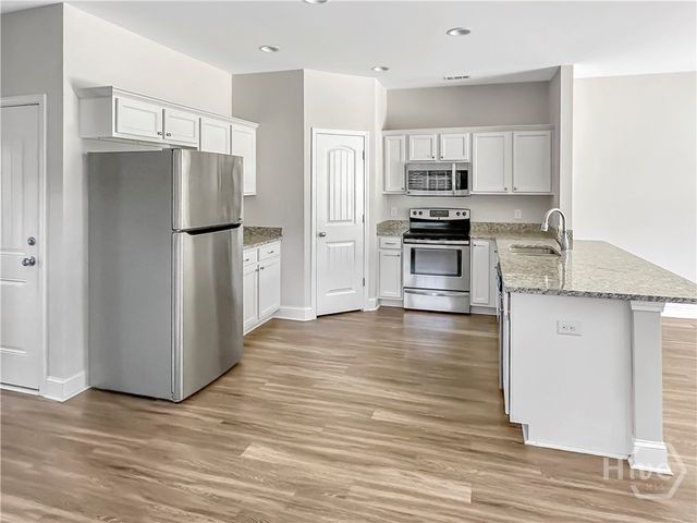 100 Regis Way, Richmond Hill, GA 31324