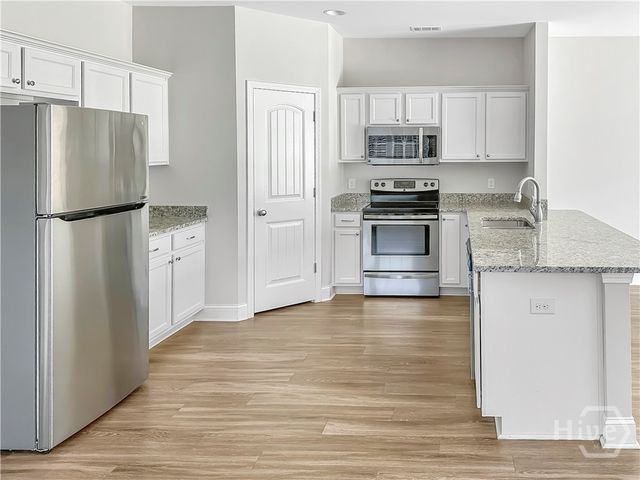 100 Regis Way, Richmond Hill, GA 31324