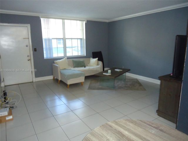 1790 79th St Cswy B108, North Bay Village, FL 33141