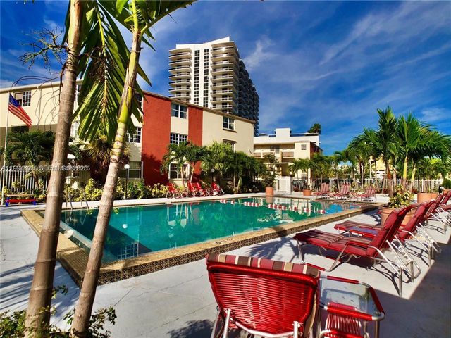 1790 79th St Cswy B108, North Bay Village, FL 33141