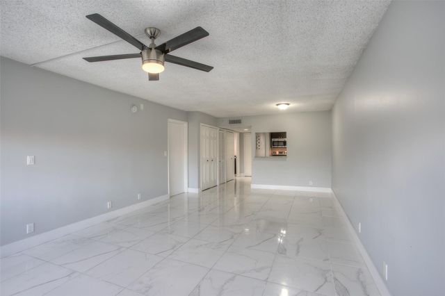 303 RACQUET CLUB Road 312, Weston, FL 33326