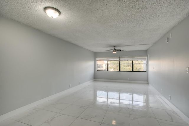 303 RACQUET CLUB Road 312, Weston, FL 33326