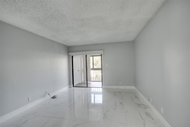 303 RACQUET CLUB Road 312, Weston, FL 33326