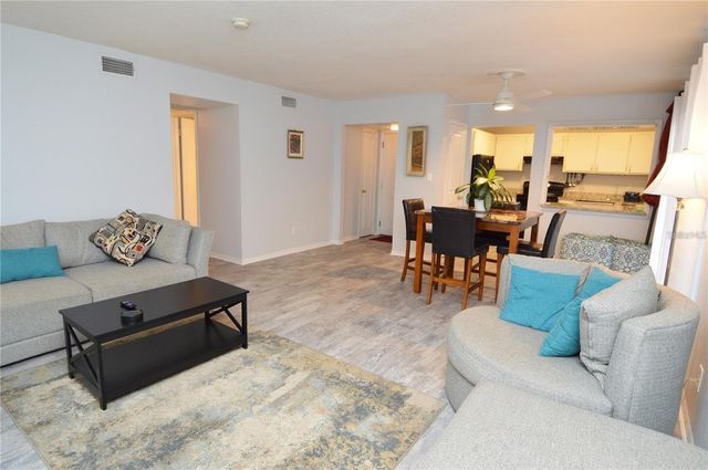 3873 POMPANO DRIVE SE B, St Petersburg, FL 33705