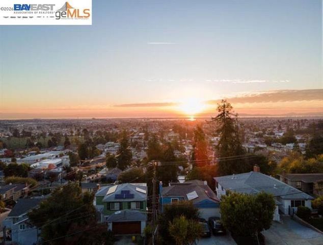 6338 Buena Ventura Ave, Oakland, CA 94605