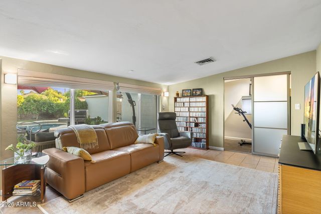 531 W VERNON Avenue, Phoenix, AZ 85003