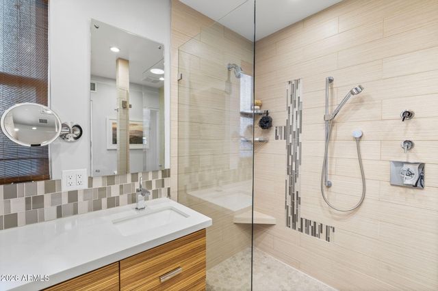 531 W VERNON Avenue, Phoenix, AZ 85003