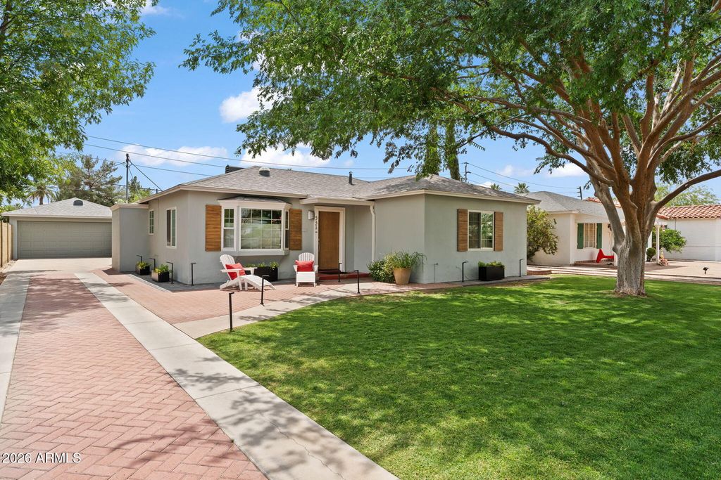 Image 2 of property listing at 531 W VERNON Avenue, Phoenix, AZ 85003