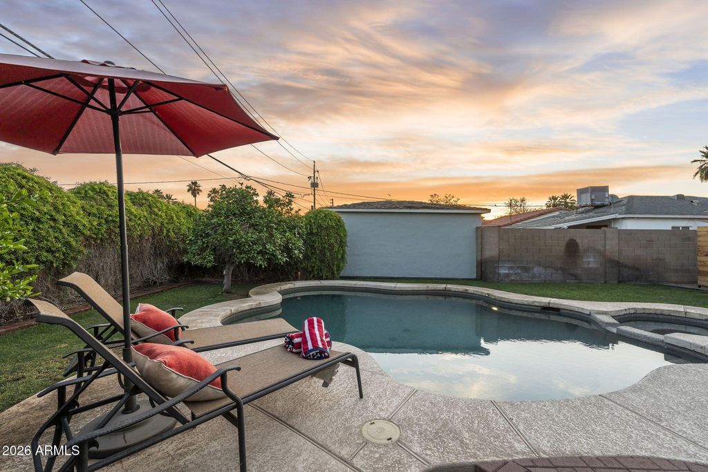 Image 21 of property listing at 531 W VERNON Avenue, Phoenix, AZ 85003