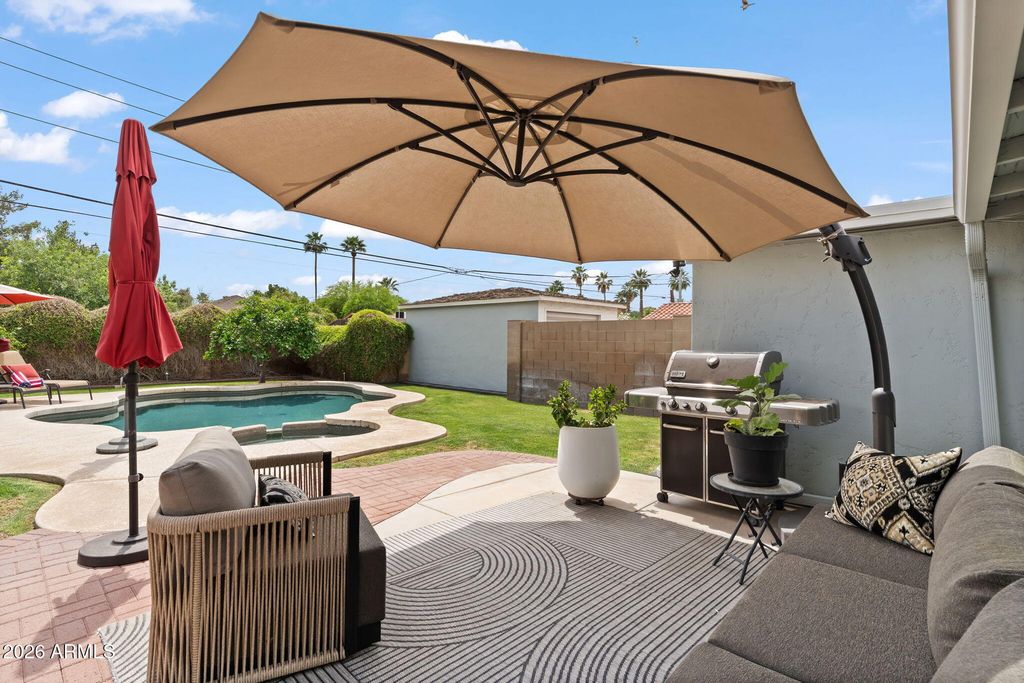 Image 25 of property listing at 531 W VERNON Avenue, Phoenix, AZ 85003