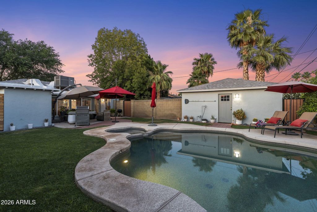Image 31 of property listing at 531 W VERNON Avenue, Phoenix, AZ 85003