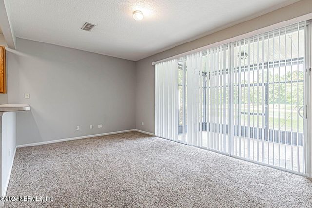 5784 SANDSTONE Way, Jacksonville, FL 32258