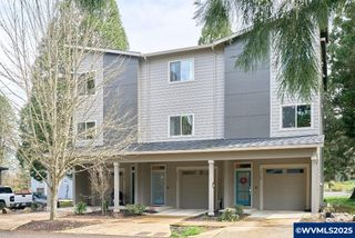 3732 Village Center Dr SE, Salem, OR 97302