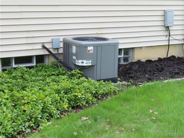 43 Hessland Court, Elma, NY 14059