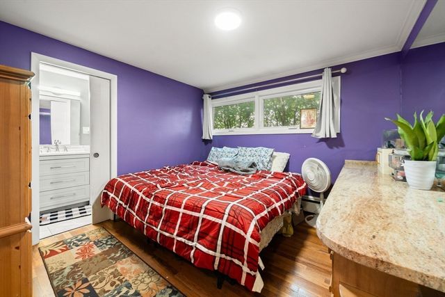 10 Rafferty Rd, Stoneham, MA 02180