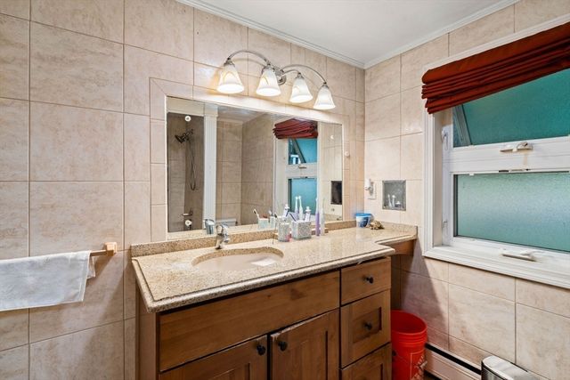 10 Rafferty Rd, Stoneham, MA 02180