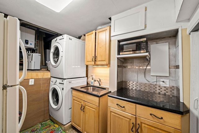 10 Rafferty Rd, Stoneham, MA 02180