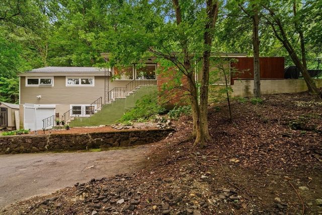 10 Rafferty Rd, Stoneham, MA 02180