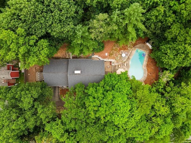 10 Rafferty Rd, Stoneham, MA 02180
