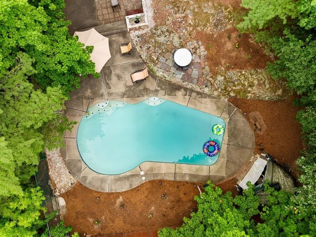 10 Rafferty Rd, Stoneham, MA 02180