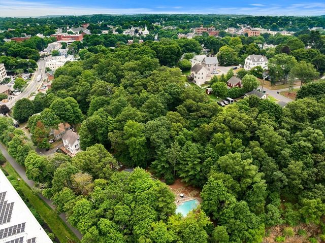 10 Rafferty Rd, Stoneham, MA 02180