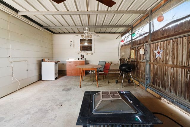 2455 Kessler Drive, Paris, TX 75460