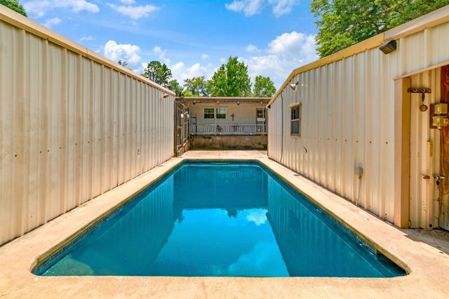 2455 Kessler Drive, Paris, TX 75460
