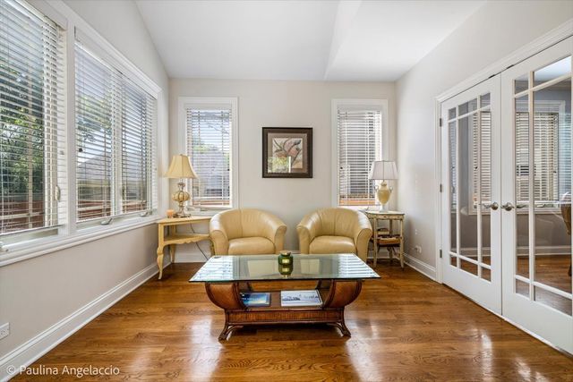 443 June Terrace, Barrington, IL 60010