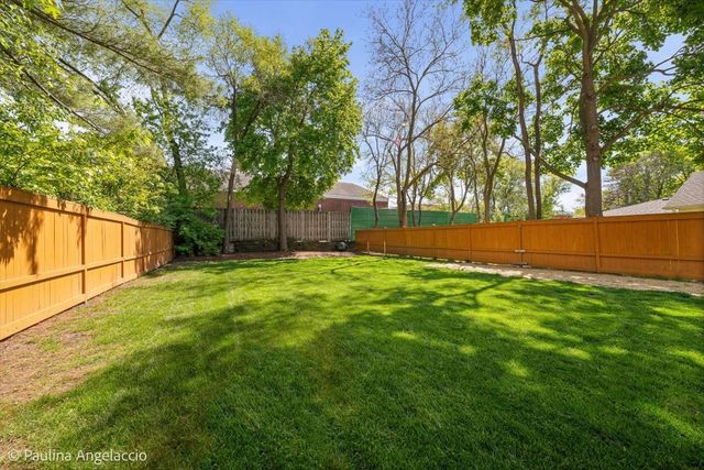 443 June Terrace, Barrington, IL 60010
