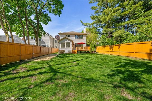 443 June Terrace, Barrington, IL 60010