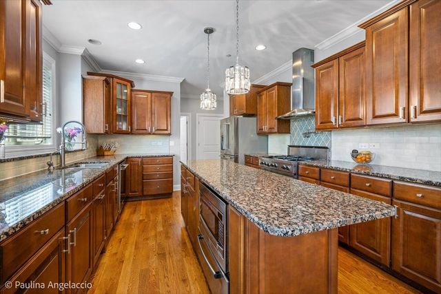 443 June Terrace, Barrington, IL 60010
