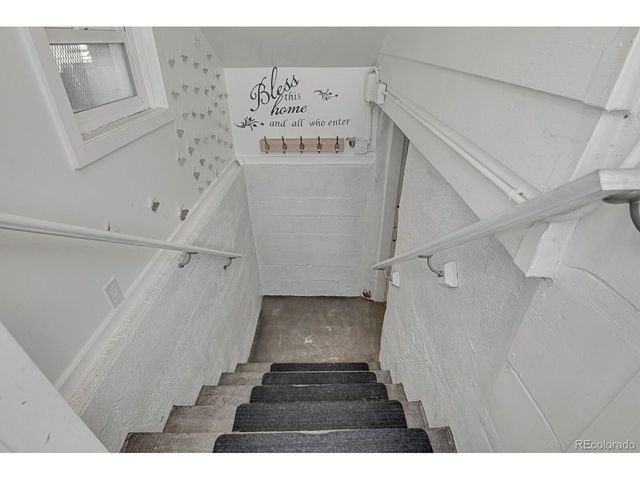 4580 S Logan St, Englewood, CO 80113