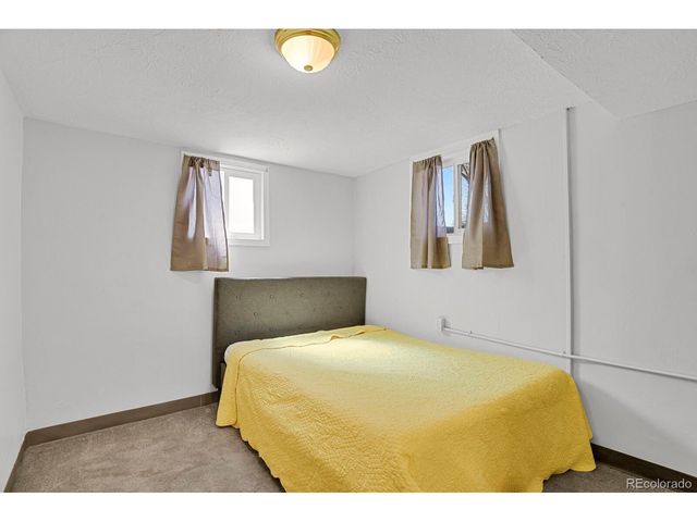 4580 S Logan St, Englewood, CO 80113