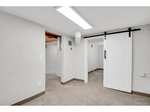 4580 S Logan St, Englewood, CO 80113