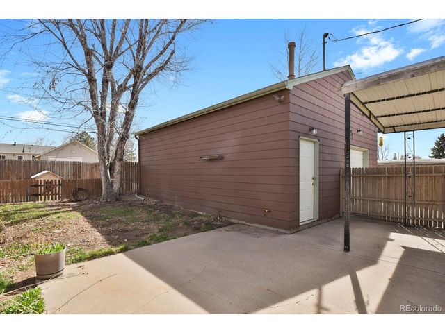 4580 S Logan St, Englewood, CO 80113