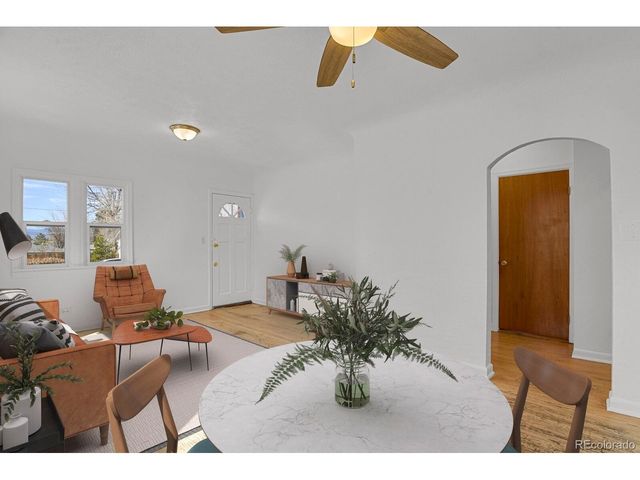 4580 S Logan St, Englewood, CO 80113