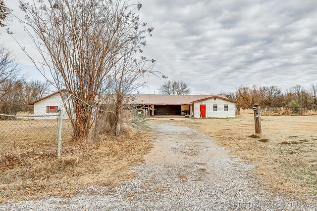 4418 Rock Creek Road S, Mcalester, OK 74501