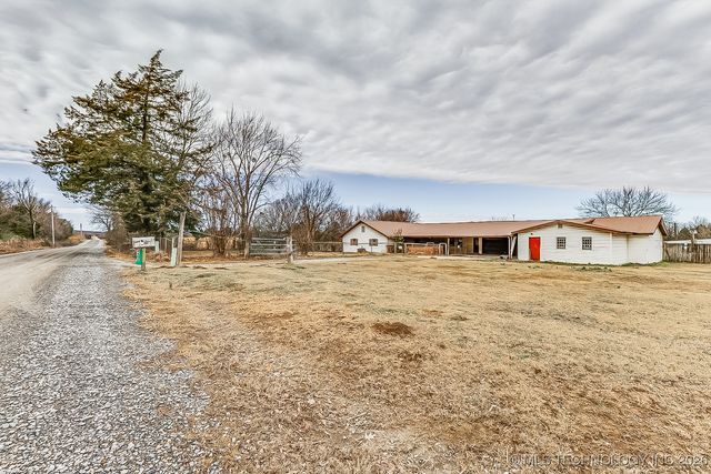 4418 Rock Creek Road S, Mcalester, OK 74501