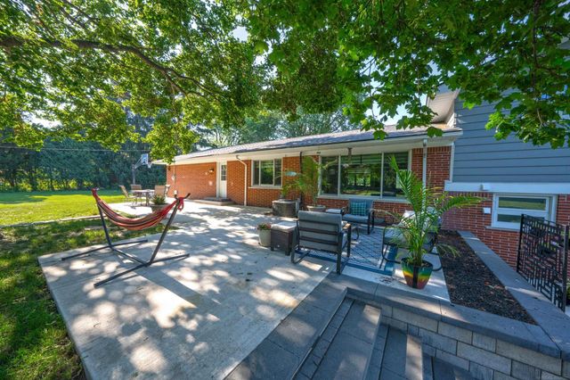 41306 Llewelyn Court, Northville, MI 48167