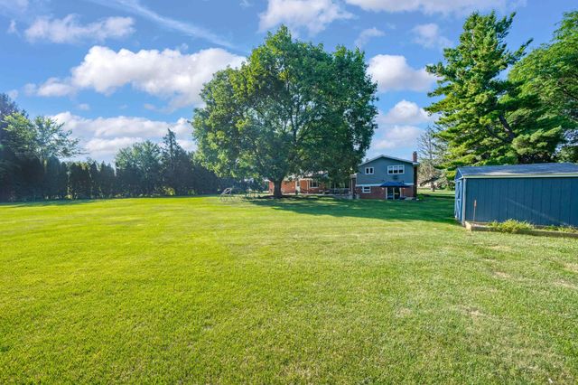 41306 Llewelyn Court, Northville, MI 48167