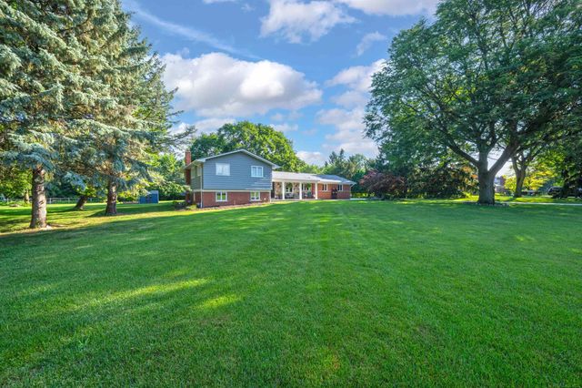 41306 Llewelyn Court, Northville, MI 48167