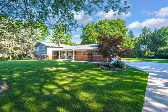 41306 Llewelyn Court, Northville, MI 48167