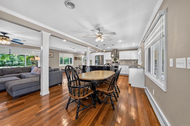 41306 Llewelyn Court, Northville, MI 48167