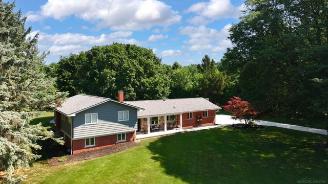 41306 Llewelyn Court, Northville, MI 48167
