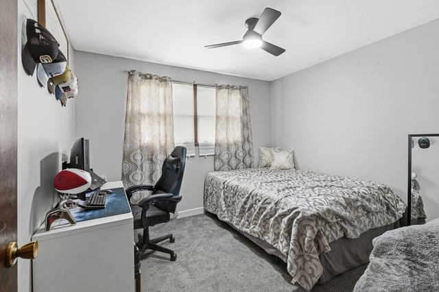 13109 Linder Avenue, Crestwood, IL 60418