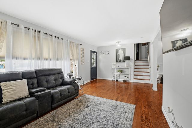 13109 Linder Avenue, Crestwood, IL 60418