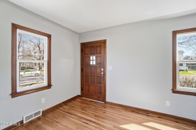 502 Brighton Avenue, Toledo, OH 43609